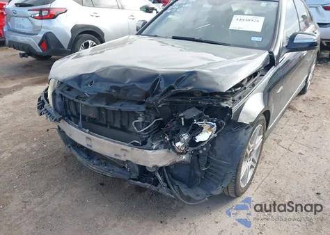 2008 Mercedes-Benz C 350 Sport z USA, uszkodzony, nr VIN WDDGF56X58R028226